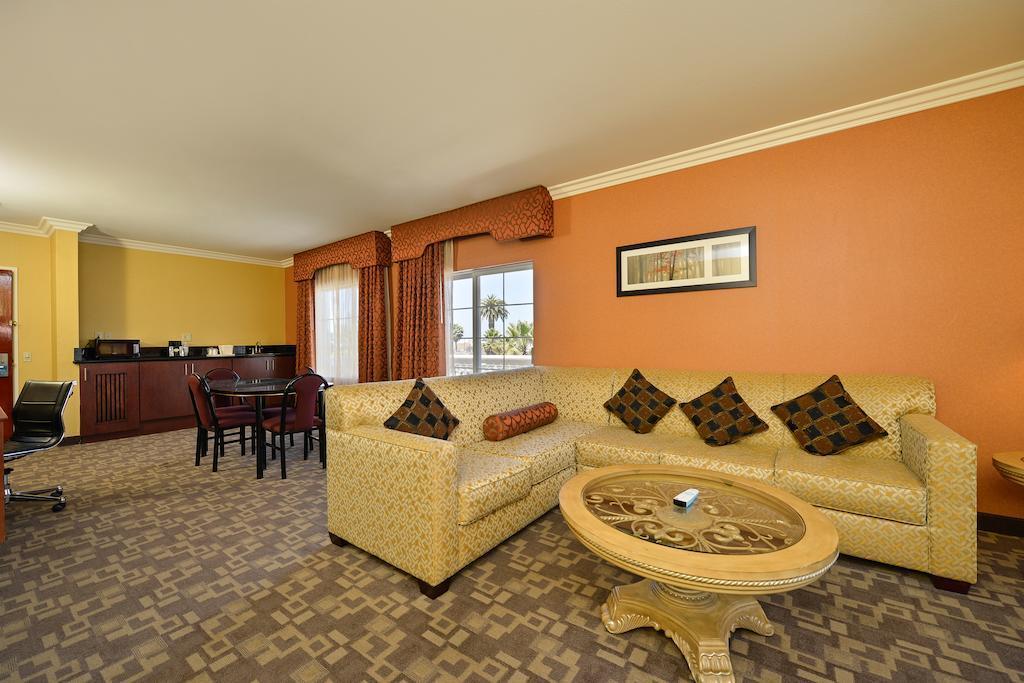 คอมฟอร์ต สวีท โอเชียนไซด์ แคมป์ เพนเดิลตัน แอเรีย Hotel ภายนอก รูปภาพ