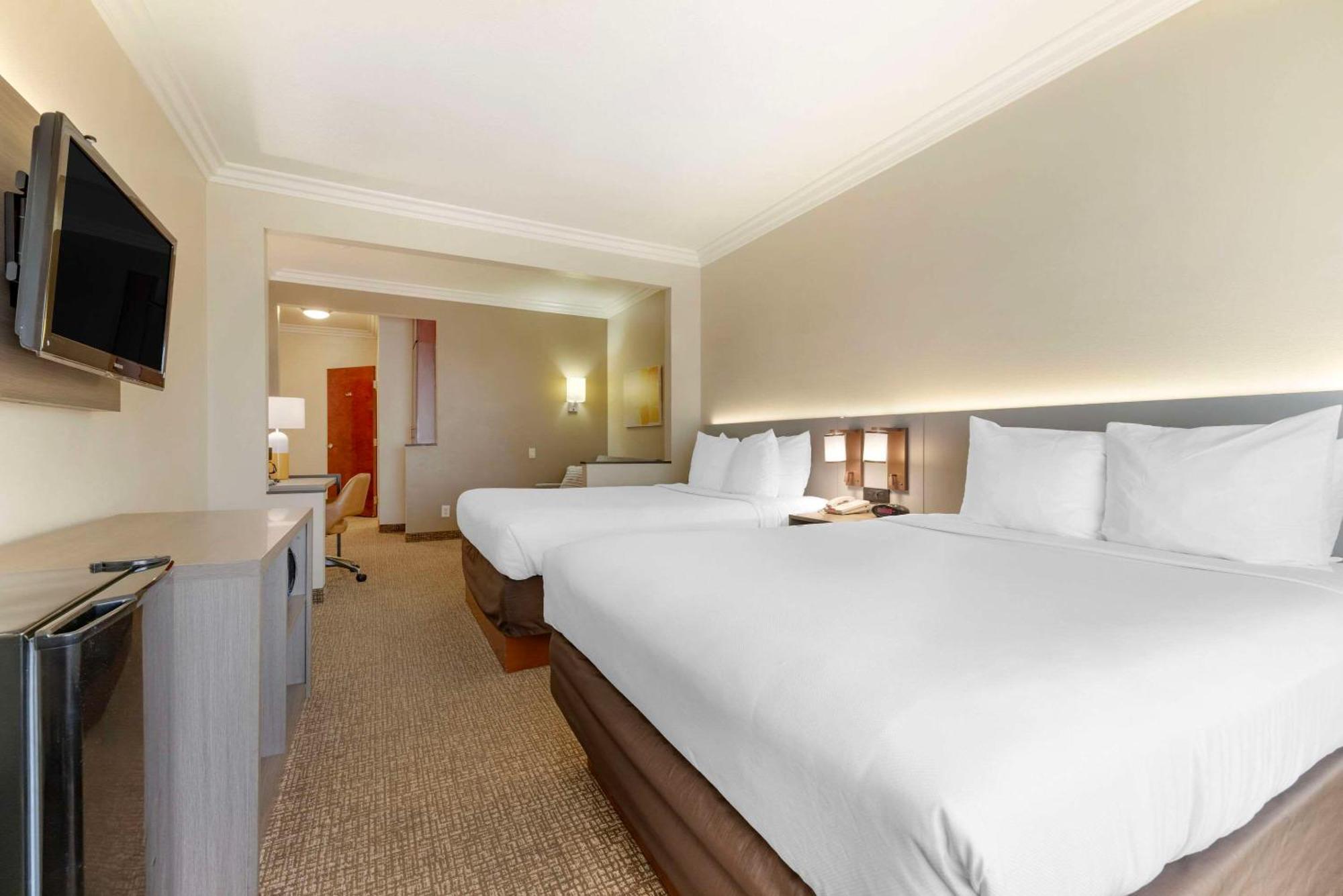คอมฟอร์ต สวีท โอเชียนไซด์ แคมป์ เพนเดิลตัน แอเรีย Hotel ภายนอก รูปภาพ