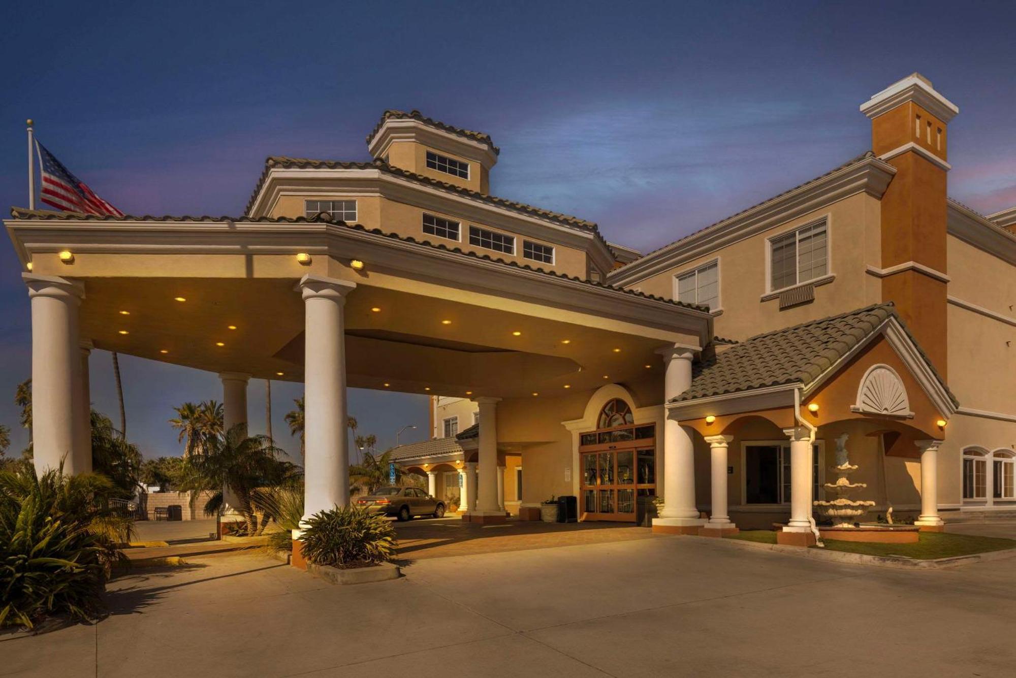 คอมฟอร์ต สวีท โอเชียนไซด์ แคมป์ เพนเดิลตัน แอเรีย Hotel ภายนอก รูปภาพ